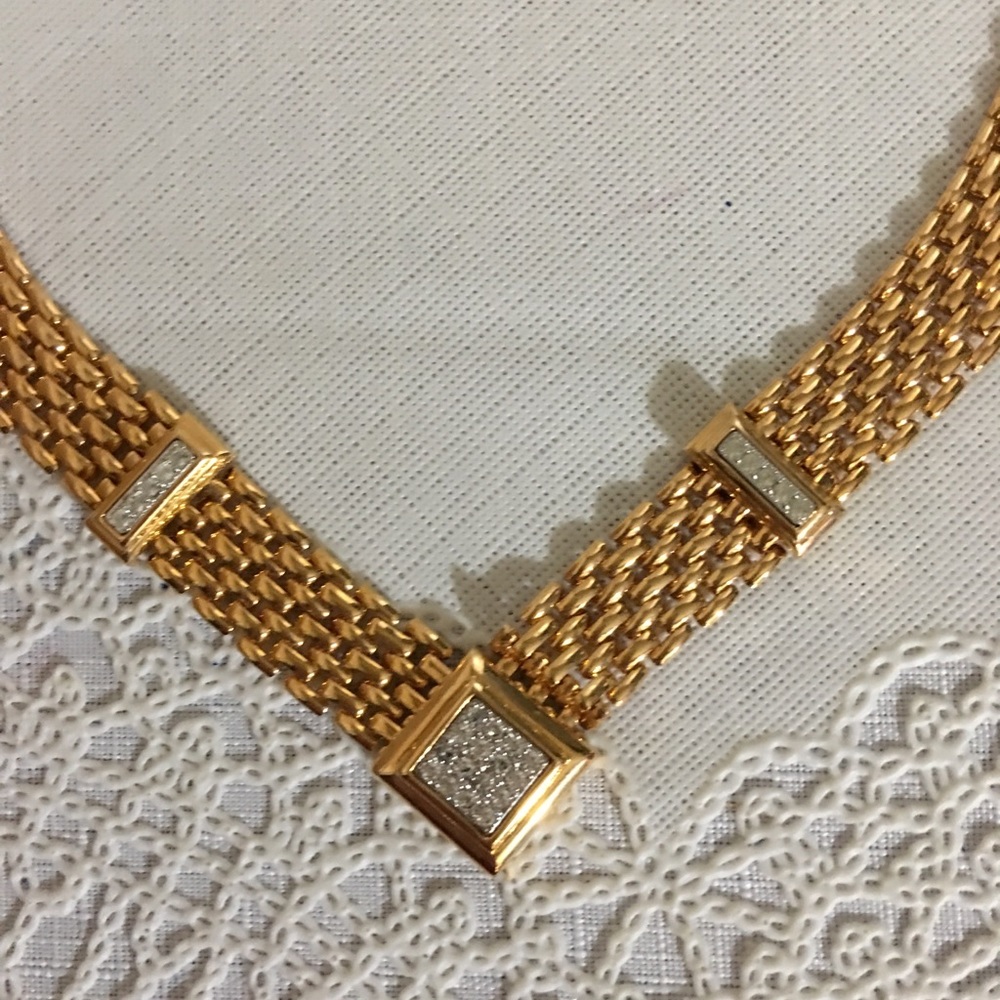 Beautiful necklace - Picture 2 of 6